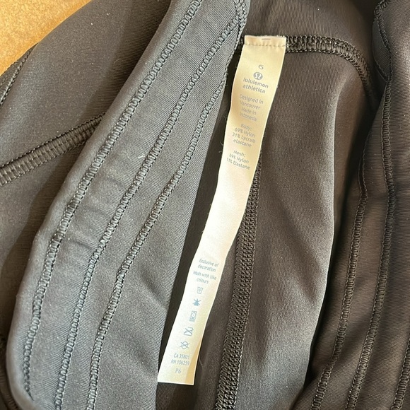 NWOT Lululemon black leggings - Picture 8 of 8